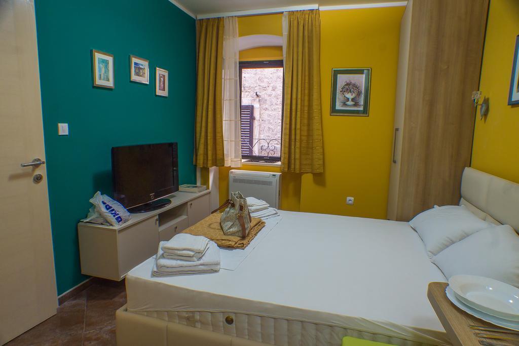 Apartments Casa Del Sol Jovana Kotor Buitenkant foto
